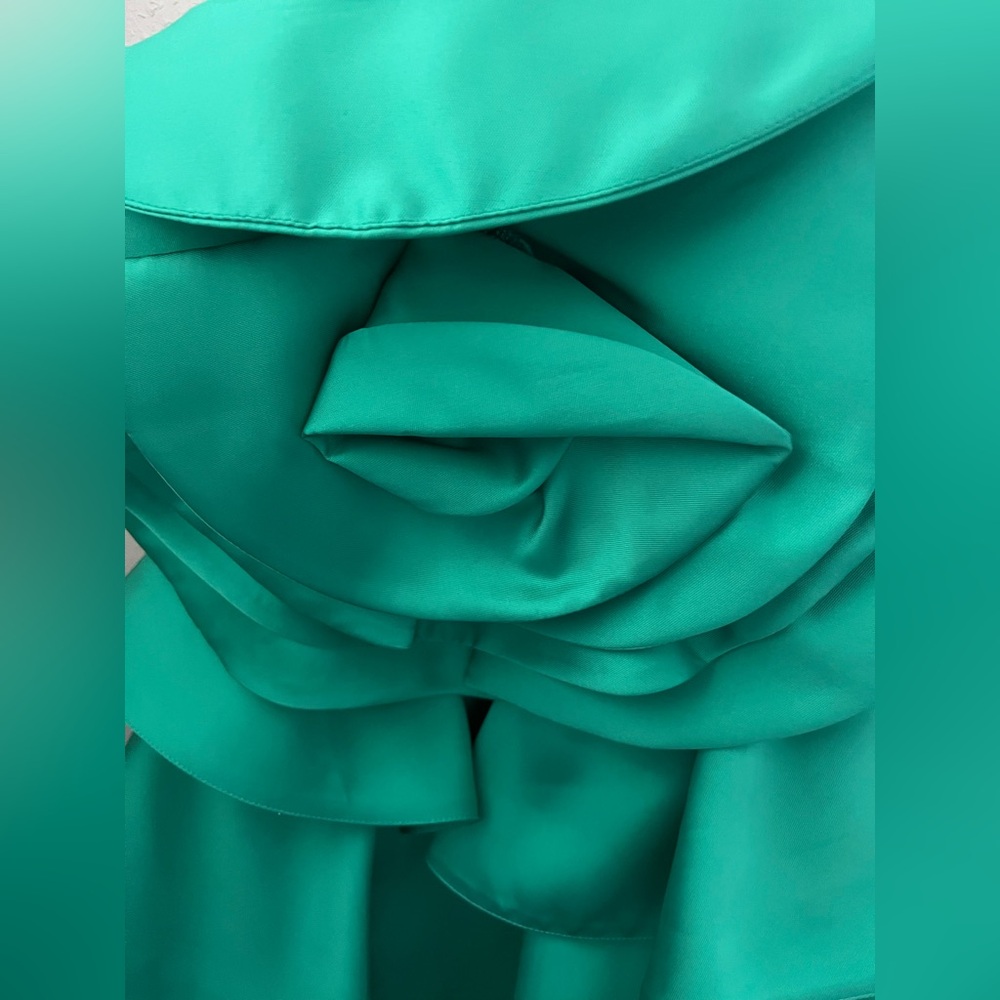 Space Simona Corsellini Tiered Mini Dress
In Green Size 42 New - Picture 7 of 10